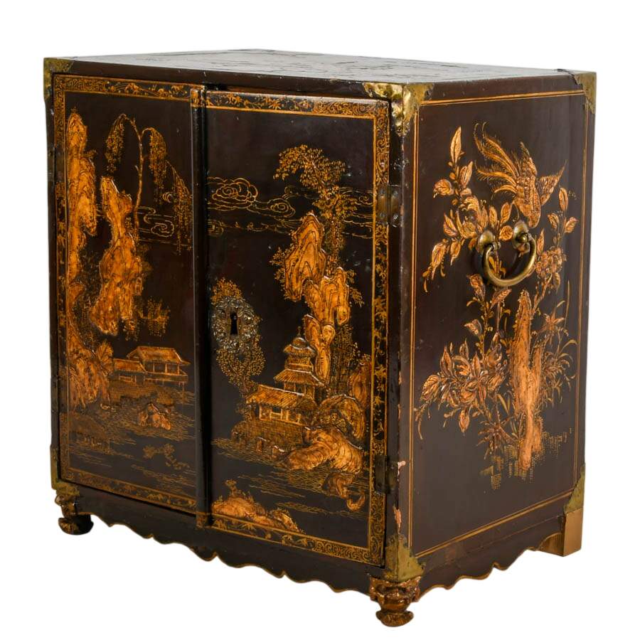 Antique Chinese Black Lacquer and Gilt Decorated Storage Box-3