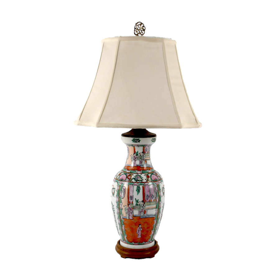 Chinese Rose Medallion Porcelain Table Lamp-1