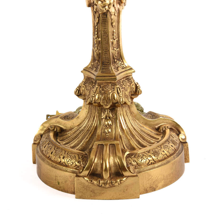 Antique French Gilt Bronze Figural Putties Table Lamp-4