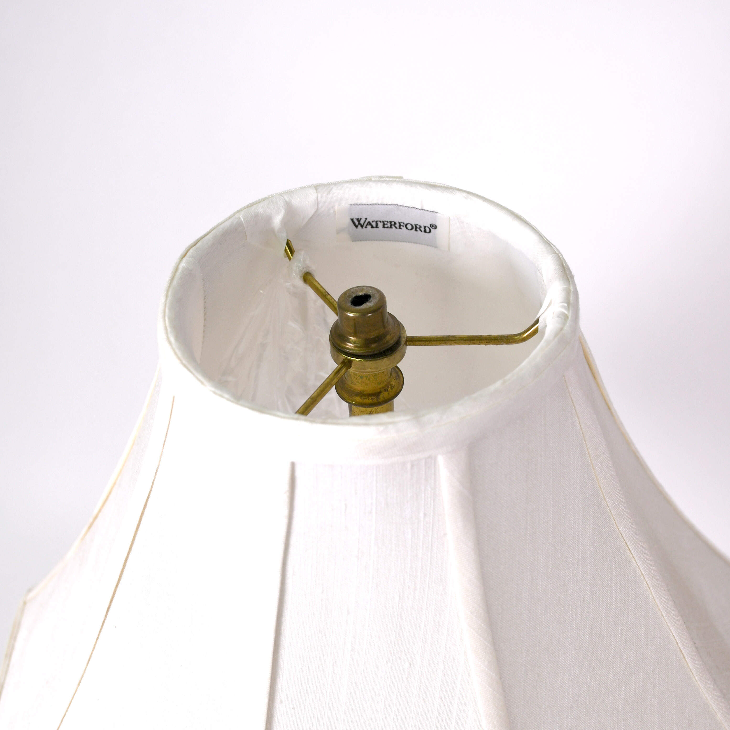 Chinese Famille Rose Medallion Lamp on Base-8