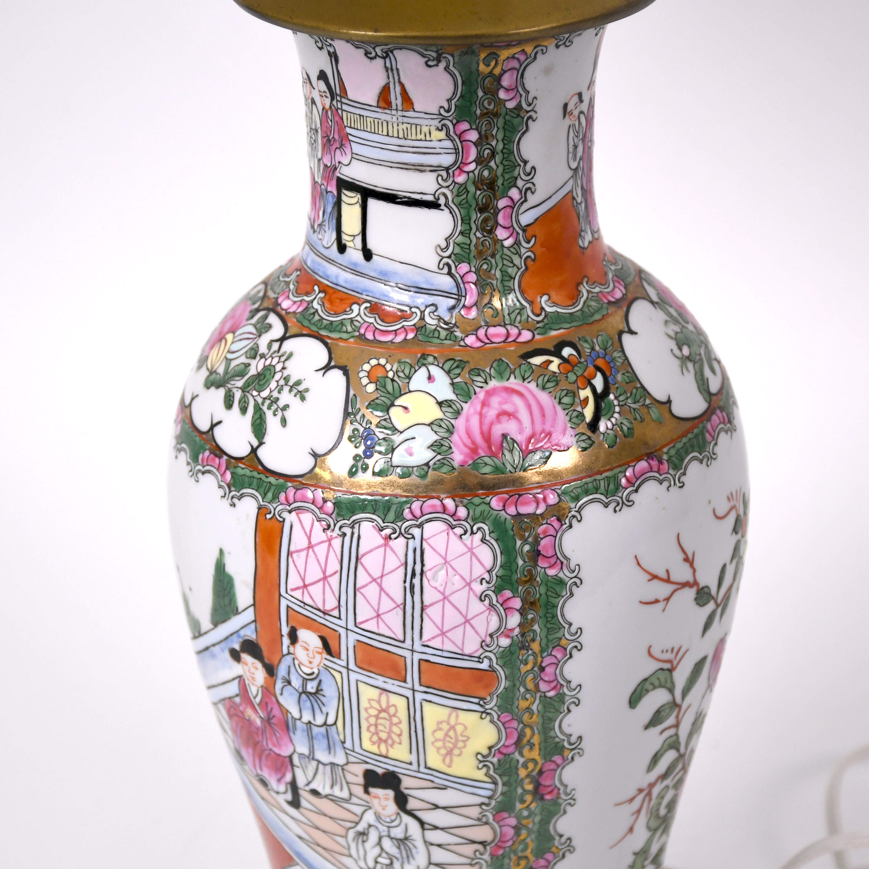 Chinese Famille Rose Medallion Lamp on Base-6