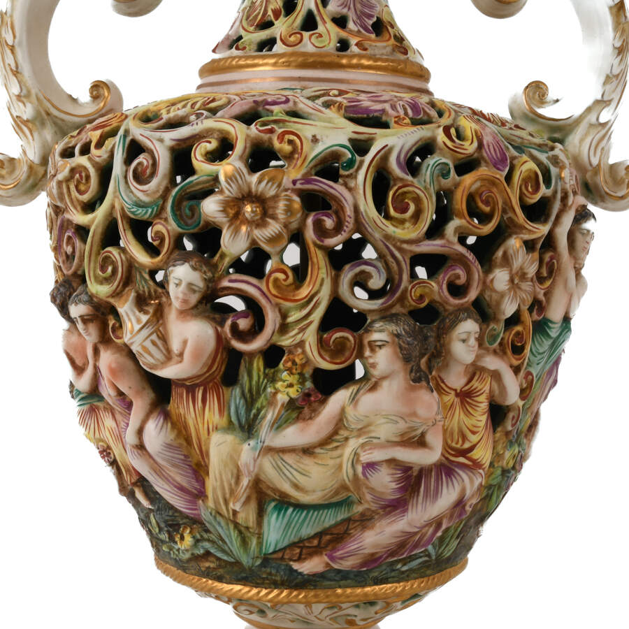 Vintage Italian Capodimonte Ceramic Lamp with Figural Details and Shade-2