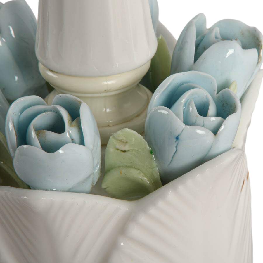 Mid-Century Capodimonte-Style Blue Rosebud Bouquet Boudoir Table Lamp-6