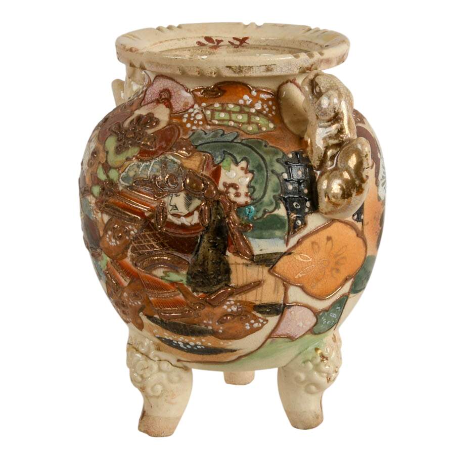 Antique Japanese Meiji-Era Satsuma Tripod Urn with Imperial Lion Handles-2