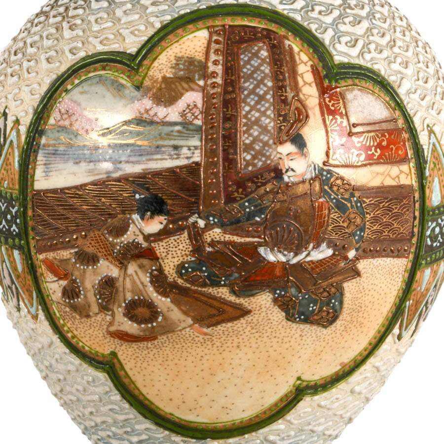 Antique Japanese Satsuma Moriage Scenic Porcelain Vase-4