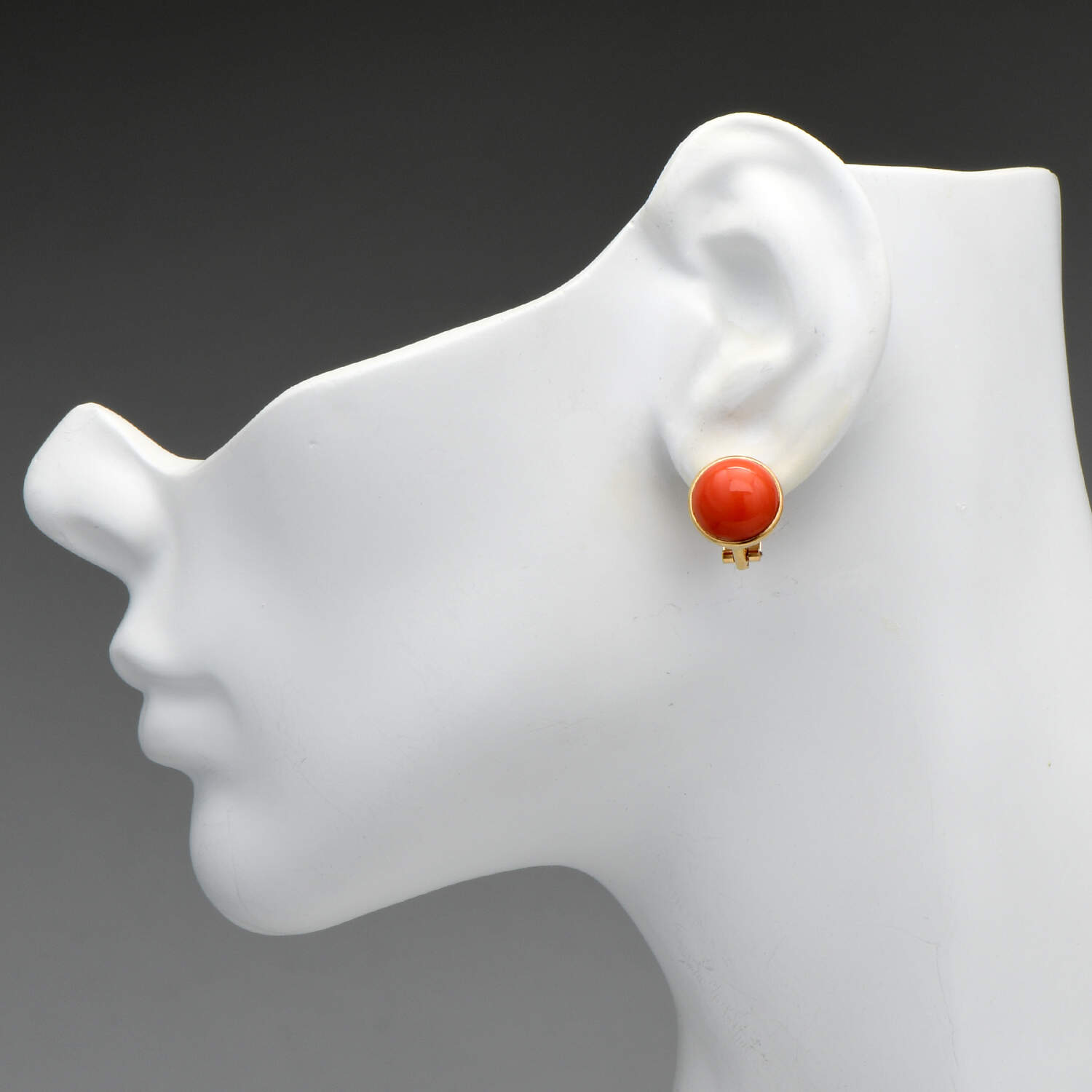 18KY Vintage Classic Coral Button Earrings-3