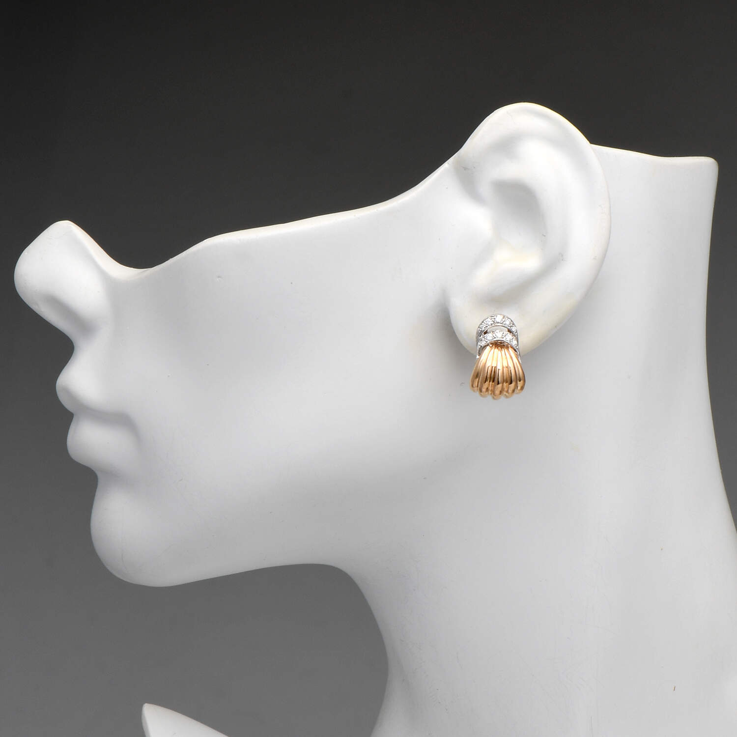 14KYW Diamond(0.32) Ribbed Half-Hoop Earrings-3