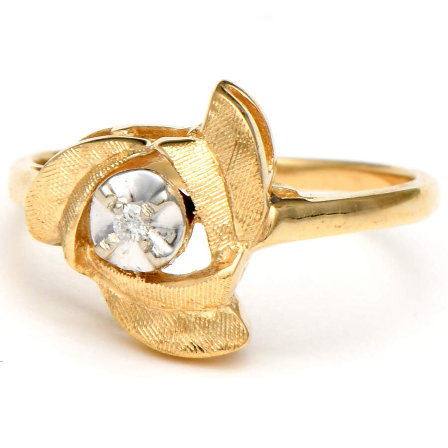 14KYW Vintage Diamond Accent Swirl Ring-1