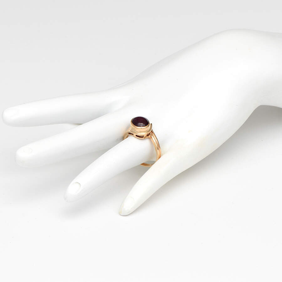 14KY Rhodolite Garnet (3.10) Cabochon Ring-5
