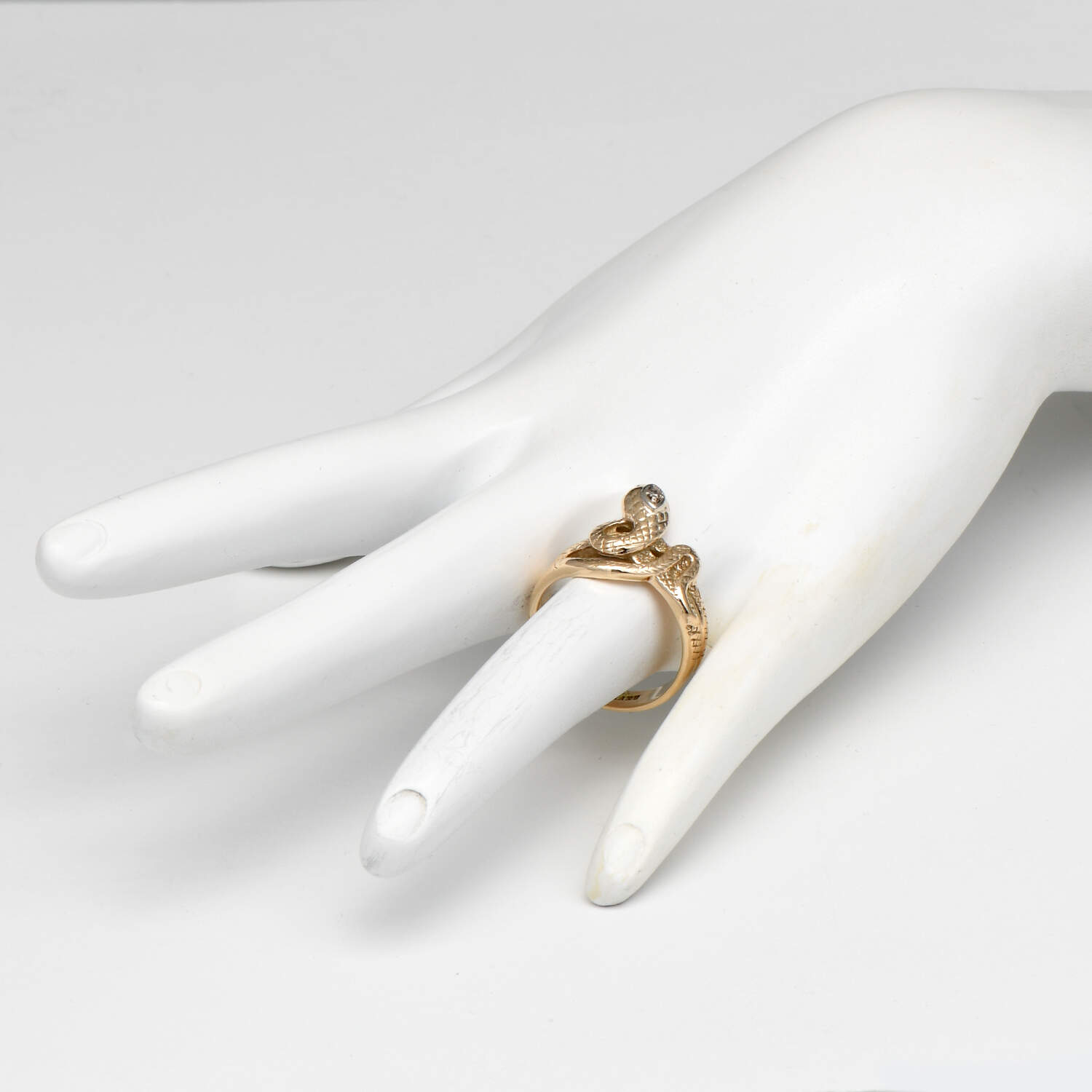 14KY Vintage Diamond Accent Snake Ring-6