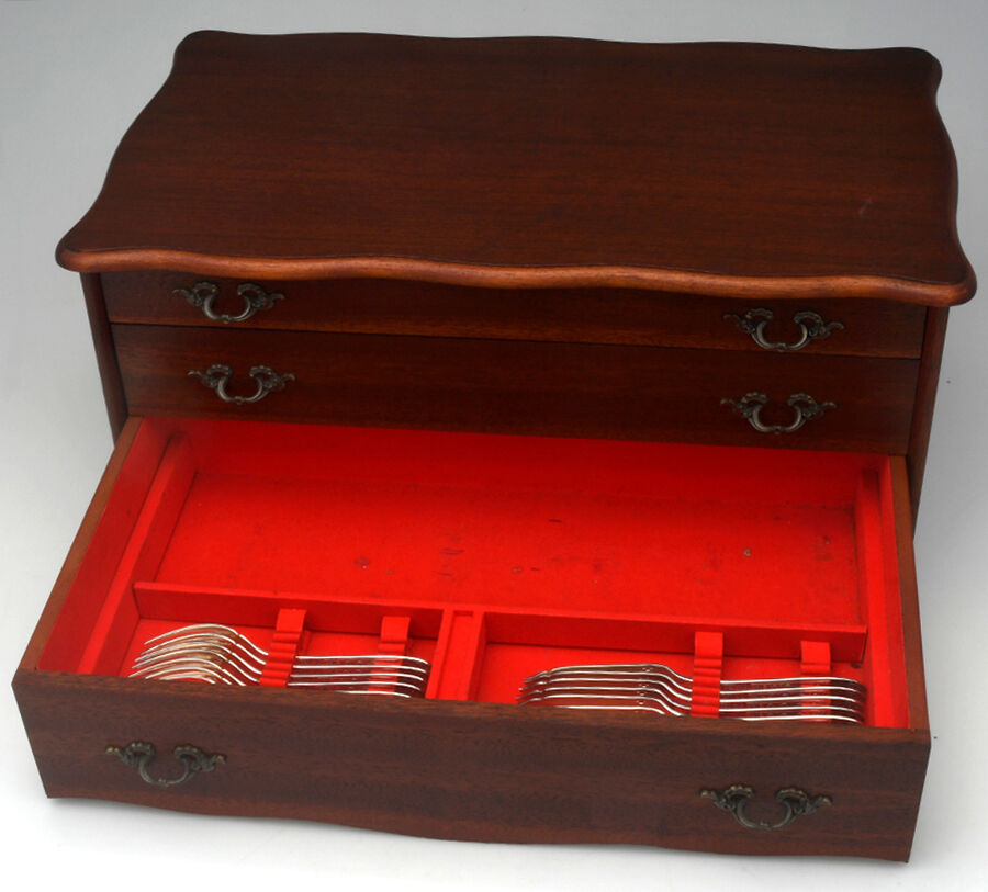 Villeroy (Silverplate) 104 Piece Estate Set with Chest by Christofle France-2