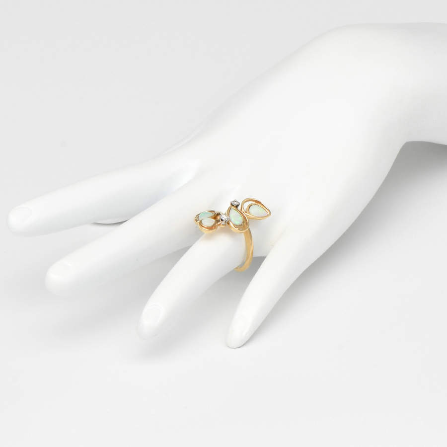 14KY White Opal  And Diamond Spray Ring-5