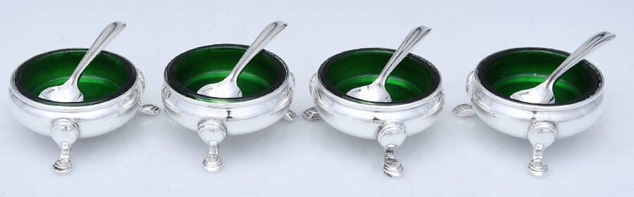 Silverplate Hollowware Open Salt Master with Green Glass Liner & Spoon - Set of 4 by Industria Argentina-1