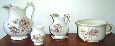 Chyrsanthemum Brown by Buffalo Pottery