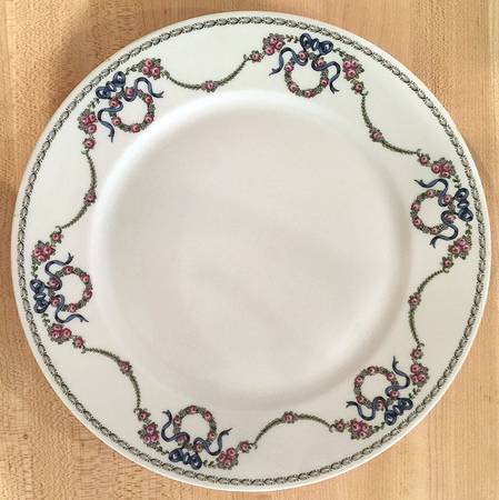 BOH322 by Bohemia Ceramic Works