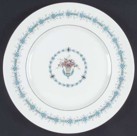 Queen Elizabeth White (Smooth) by Coalport