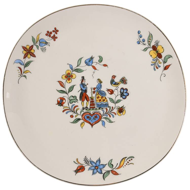 Dairy Maid (Gold Trim) by Crooksville