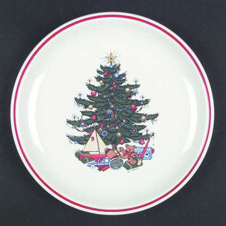 American Christmas Tree (Cream, Coupe) by Cuthbertson