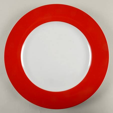 Effortless Table by Clinton Kelly
