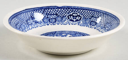Blue Willow (Design Off Edge) by English Ironstone Tableware