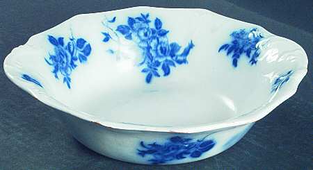 Gironde (Flow Blue, No Gold) by Grindley