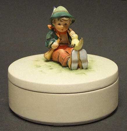 Singing Lesson Box by M.I. Hummel