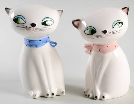 Cozy Kittens by Howard Holt