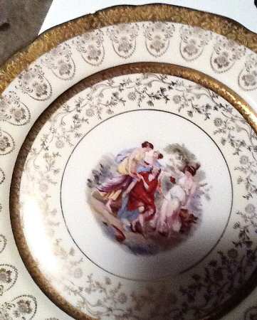LP2 (Scalloped) by La Petite China