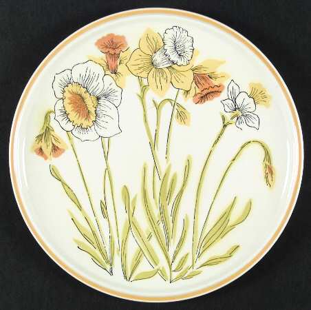 Daffodils by Mikasa