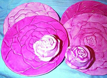 Les Roses by Seymour Mann
