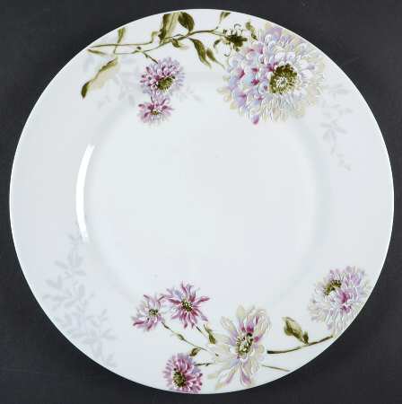 Silk Floral Lavender by Mikasa