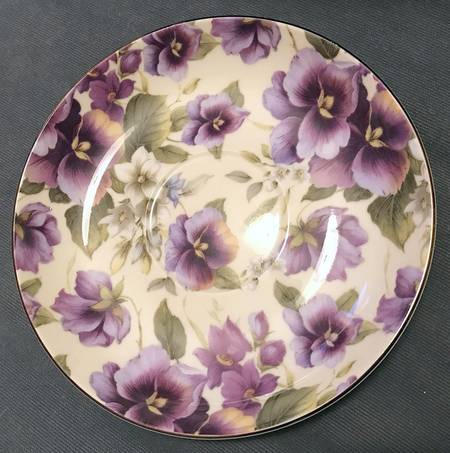 Cream Pansy by Maxwell & Williams