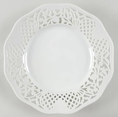 Belmonte by Oscar De La Renta
