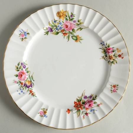 Roanoke White by Royal Worcester