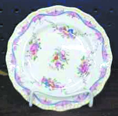 V983 by Royal Doulton