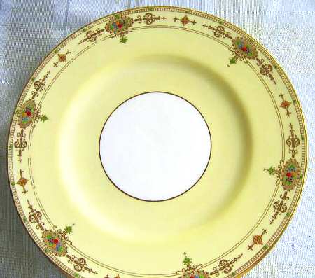 RW179 by Royal Worcester