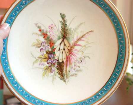 RW232 by Royal Worcester