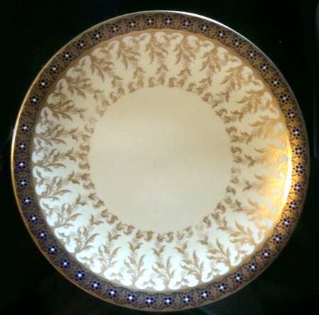 W2787 by Royal Worcester