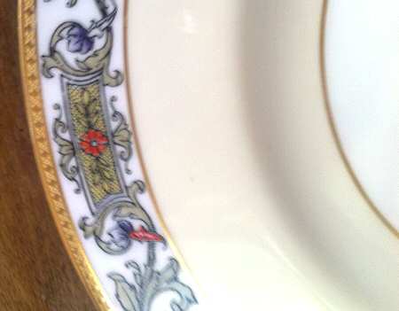 1390 by Royal Worcester