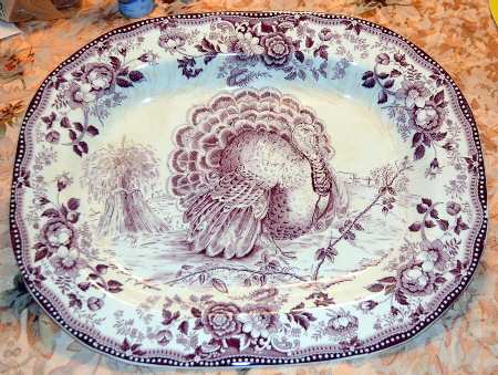 Tonquin Mulberry (Turkey Center) by Royal Staffordshire