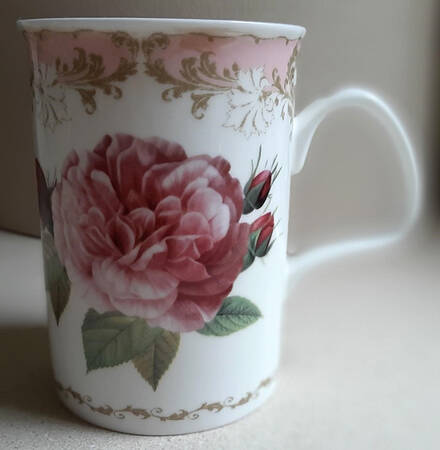 Vintage Roses by Roy Kirkham