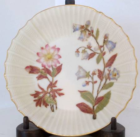1228 by Royal Worcester