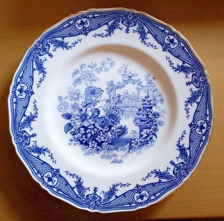 RW317 by Royal Worcester
