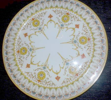 C2713 by Royal Worcester