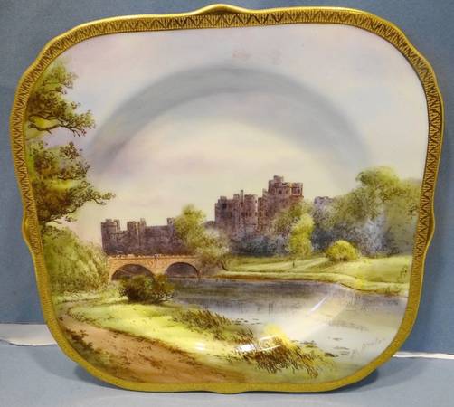 RW319 by Royal Worcester