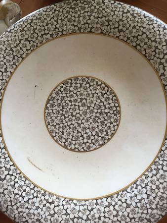 RW333 by Royal Worcester