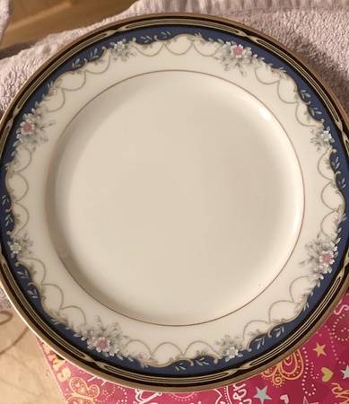 RFP4 by Royal Sheffield Porcelain
