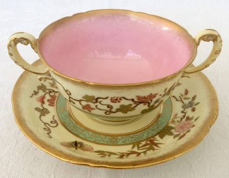 W4064 by Royal Worcester