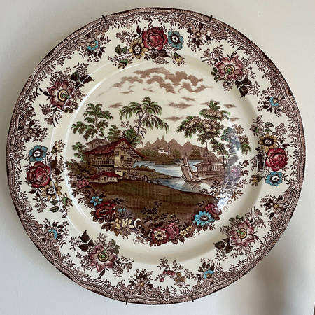 ROS107 by Royal Staffordshire