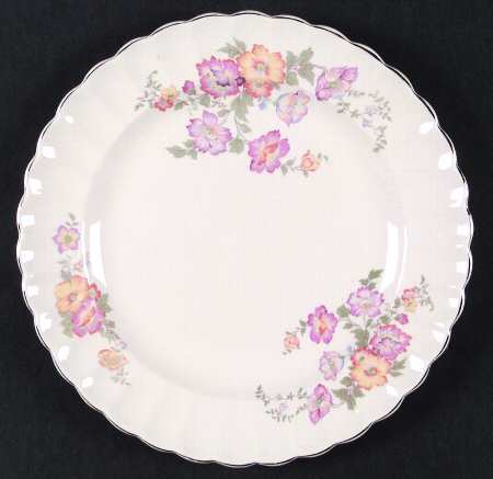 Petunia (Scalloped) by Sebring Pottery